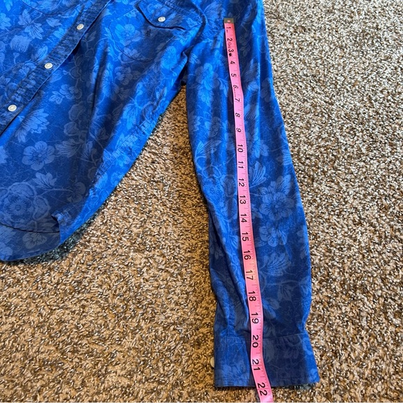 Ralph Lauren Blue button up long sleeve shirt. Size Petite Medium. 100% cotton. - Picture 5 of 5